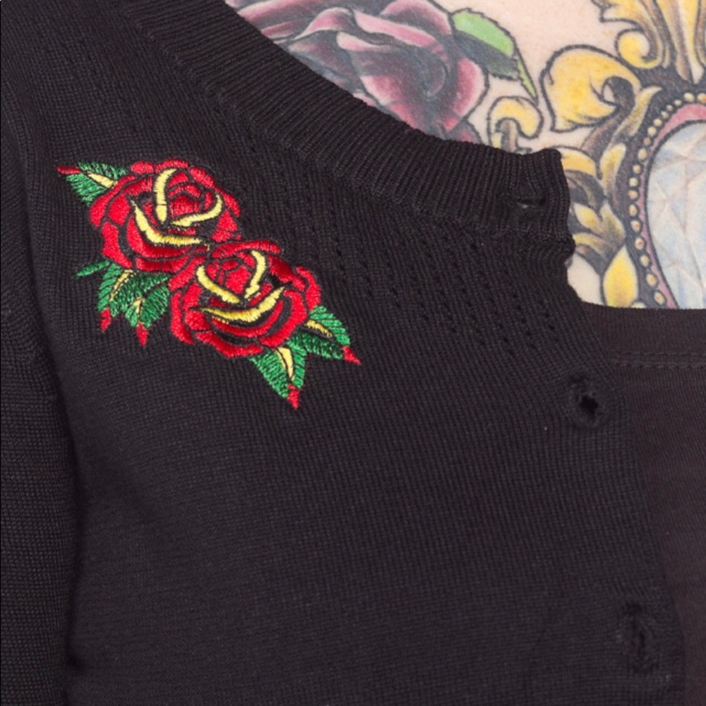 Sourpuss Tattoo Roses 3/4 Sleeve Pointelle Cardiga - Picture 4 of 8